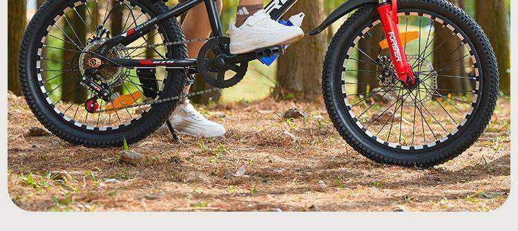 FOREVER Children's Mountain Bike Gear Shift for Boys and Girls Ages 6-15, Black and Red Integrated Wheel, 22-inch 25