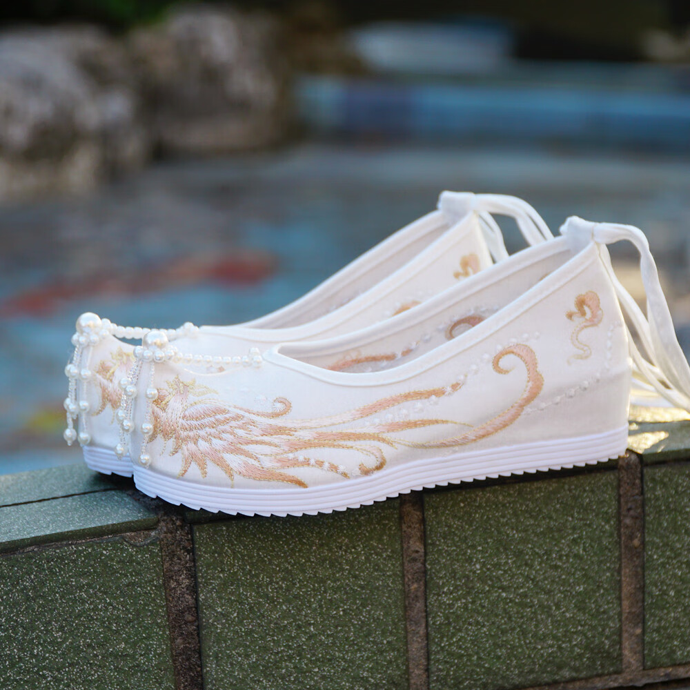 乔僖枫 古风鞋唯美 夏季原创搭配古风汉服鞋子女刺绣花布鞋内增高明制