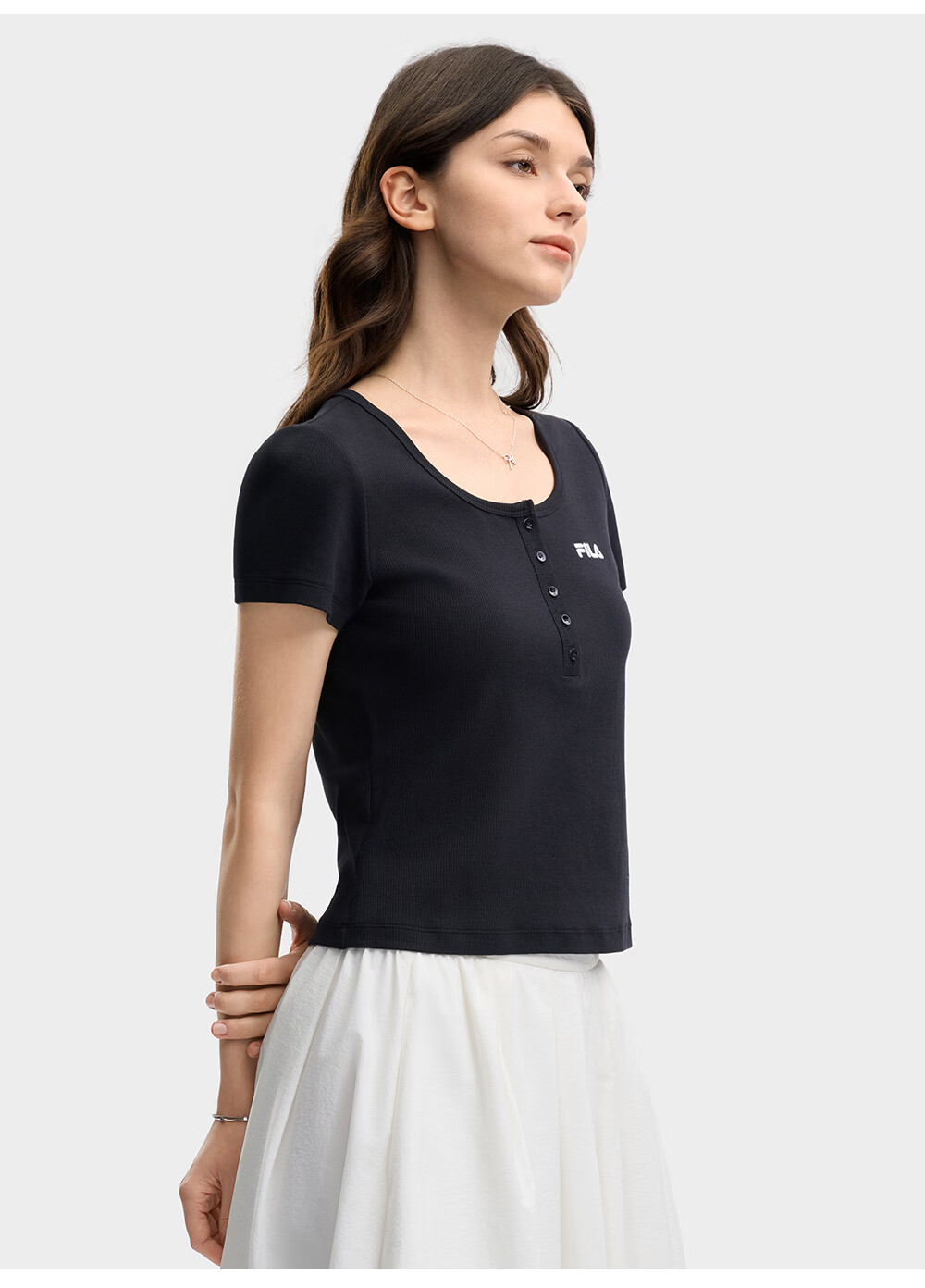 FILA Official Women's Knitted Short Sleeve Shirt 2026 Summer New Fashion Simple Slim Fit T-Shirt 13