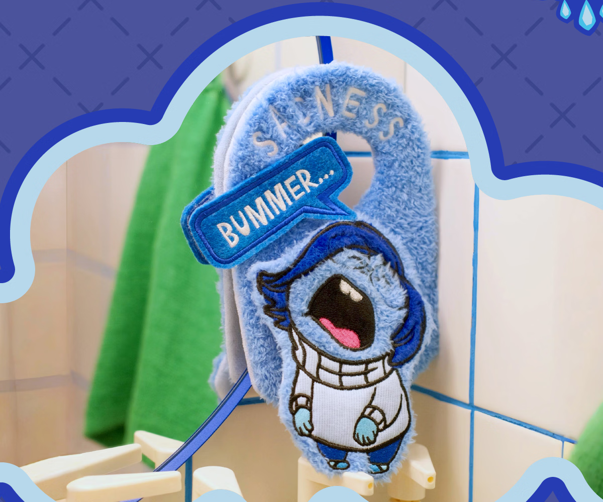 Disney Inside Out Joy Plush Keychain Door Hanger Fun Toy Decoration Birthday Gift Graduation Gift 20