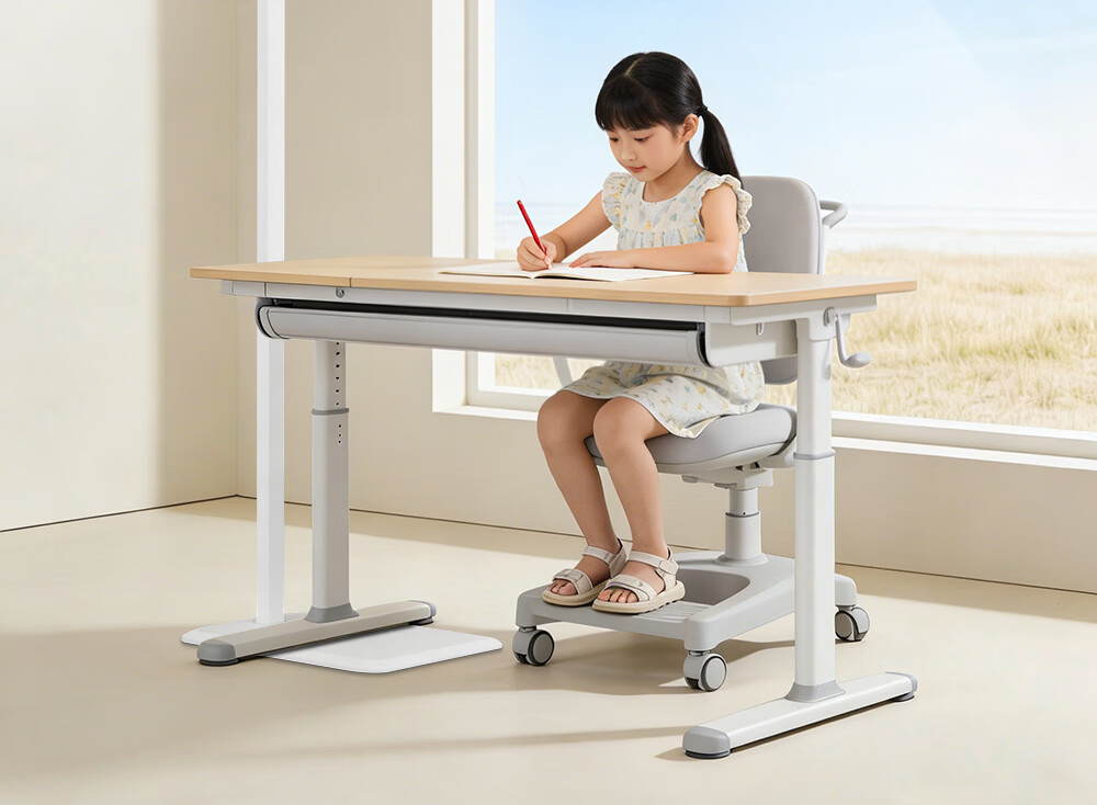 Oppein Study Large Desk Lamp Ambient Floor Lamp Full-Spectrum Eye Protection Standing Lamp for Children 2
