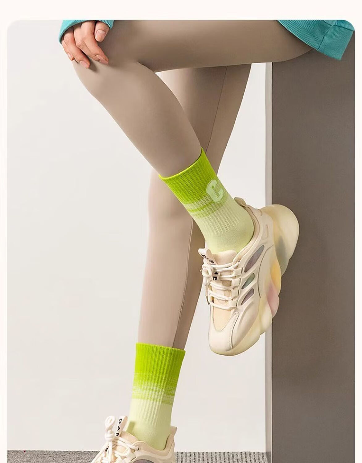 Warrior Women's Sports Socks, All-Season Gradient Dopamine Ins Style Calf Socks, Xinjiang Cotton 10A Antibacterial Mid-Calf Socks 11