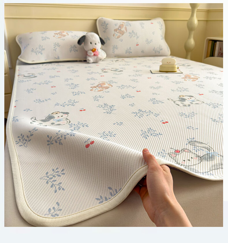 Hongdou Class A Three-Piece Ice Silk Cooling Mat Set Machine Washable Summer Dormitory Foldable Soft Mat 1.5*2m Cherry Blossom 16