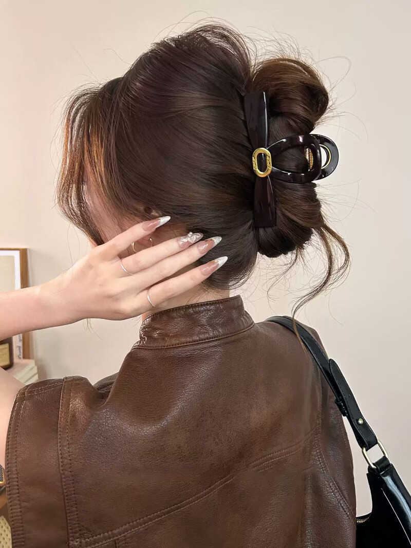 Idair Vintage Gold Label Hair Claw Clip Women High-End Shark Clip Hairpin 2026 New Premium Hair Accessory for Volume Enhancement 3