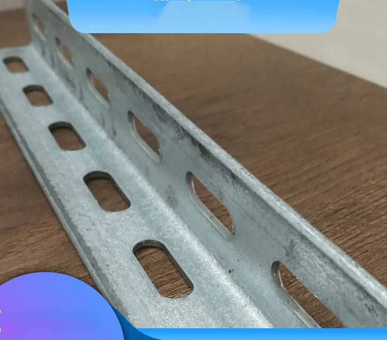 角铁佛山现货镀锌角钢接地极花边冲孔角铁4#带孔角钢50*50*3 40*40*6