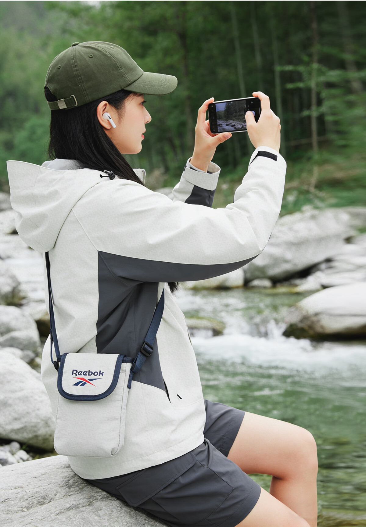Reebok Fashion Single Shoulder Crossbody Phone Bag Portable Lightweight Storage Pouch Outdoor Sports Cycling Commuting Mini Small Bag 16