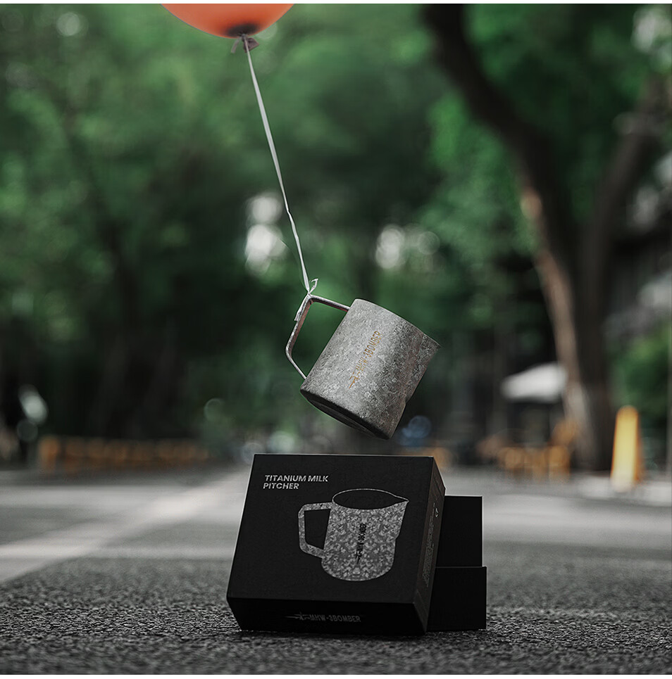 MHW-3BOMBER Bomber Flying Sword Collaboration Pure Titanium Coffee Latte Art Pitcher 600ml Spout Milk Frothing Jug Professional Latte Art Cup 30