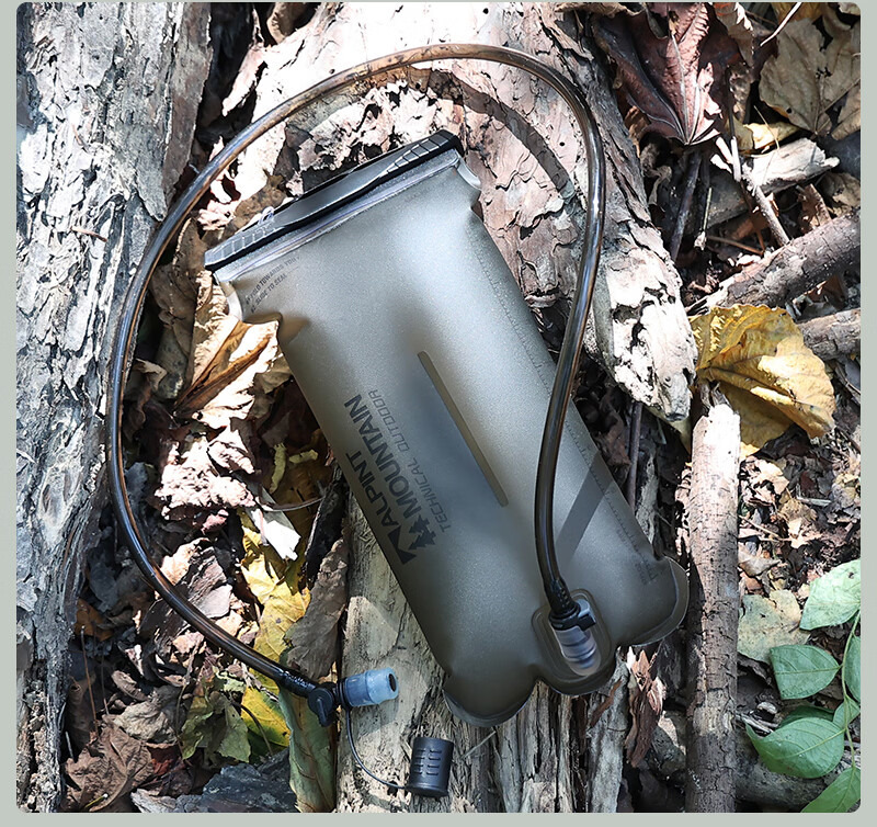 ALPINT MOUNTAIN Outdoor Hydration Bladder Foldable Water Bag for Trail Running Cycling Hiking Mountaineering 18