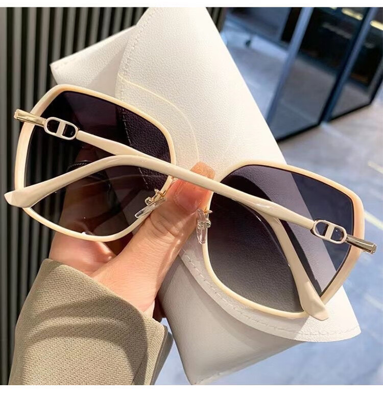 MT·MIT Fashion Korean Style Sunglasses Large Frame Sunshade Sunglasses for Women MT240352 Off-White with Gradient Gray Lenses 7