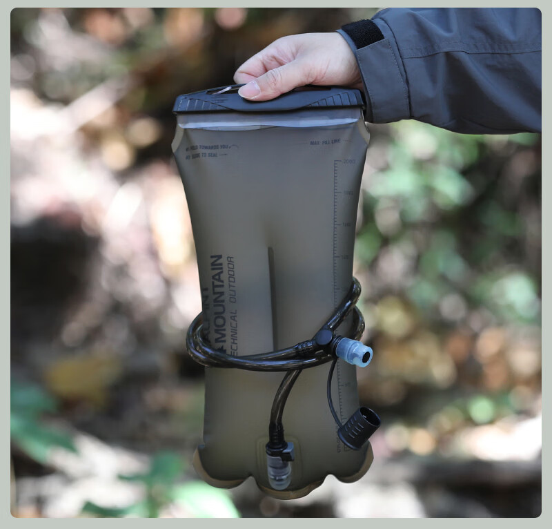 ALPINT MOUNTAIN Outdoor Hydration Bladder Foldable Water Bag for Trail Running Cycling Hiking Mountaineering 22