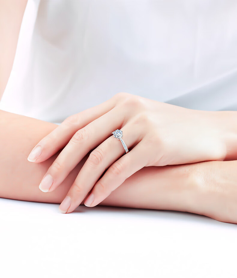 老凤凰白18k金钻戒结婚钻石女戒钻戒女求婚钻石戒指可gia裸钻定制群镶