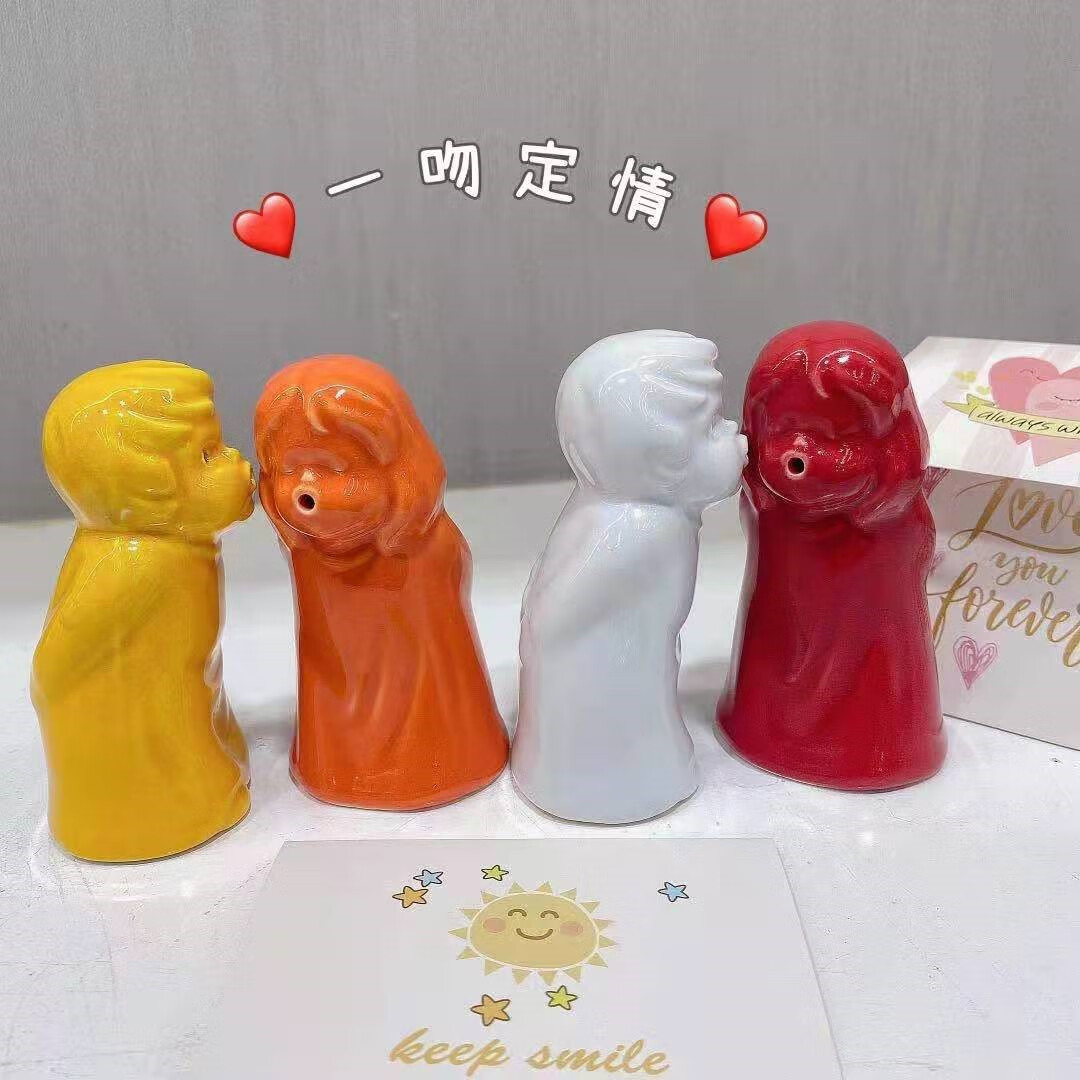 陶瓷味具拥抱迷你情侣礼物小玩偶礼盒 温暖抱抱小人(黑白简易礼盒装)