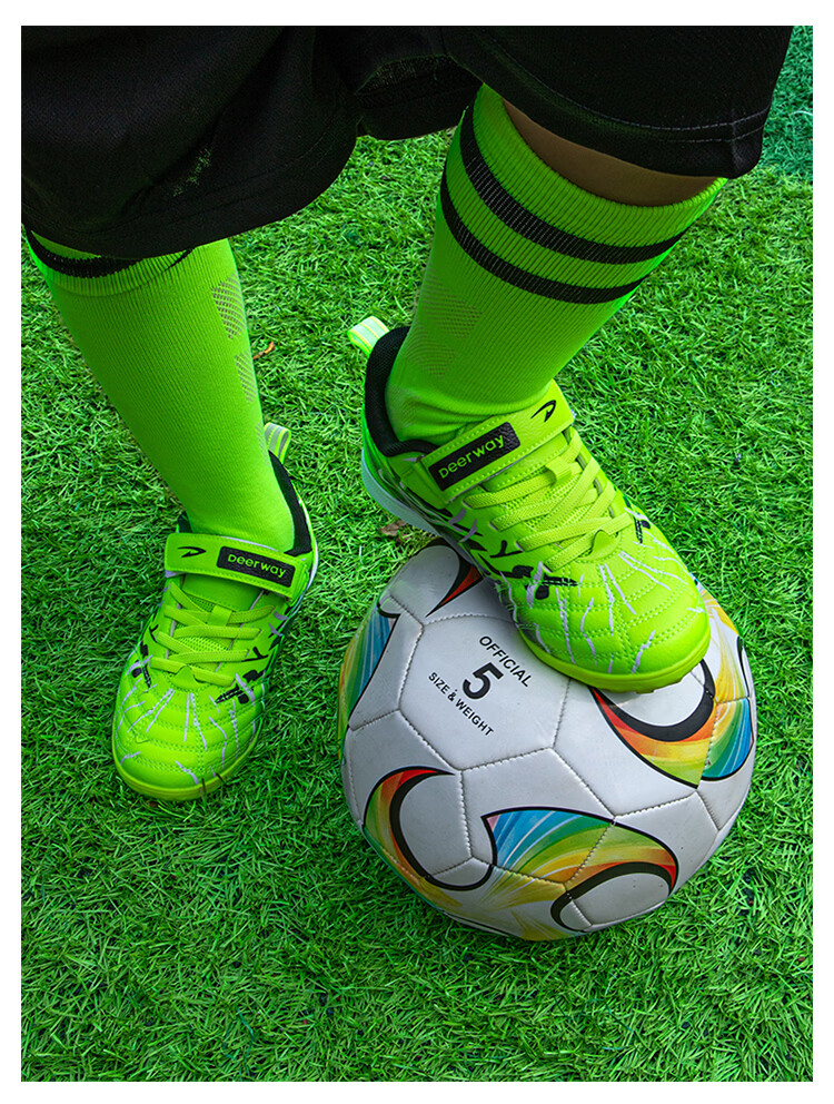 DEERWAY Kids Soccer Shoes TF Turf Studs for Boys Ages 6-12, Youth Training and Match Football Shoes, Fluorescent Green, Size 33 14
