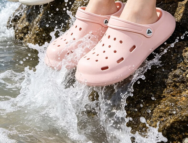 Peak Kids Slippers Hole Shoes for Boys and Girls Ages 6-12, Summer 2026 New Blue Sandals Size 36 11
