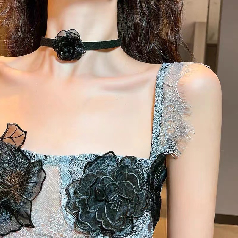 蕾丝玫瑰花朵颈环高级感锁骨项圈女拍照气质脖铃项链黑色蕾丝花朵