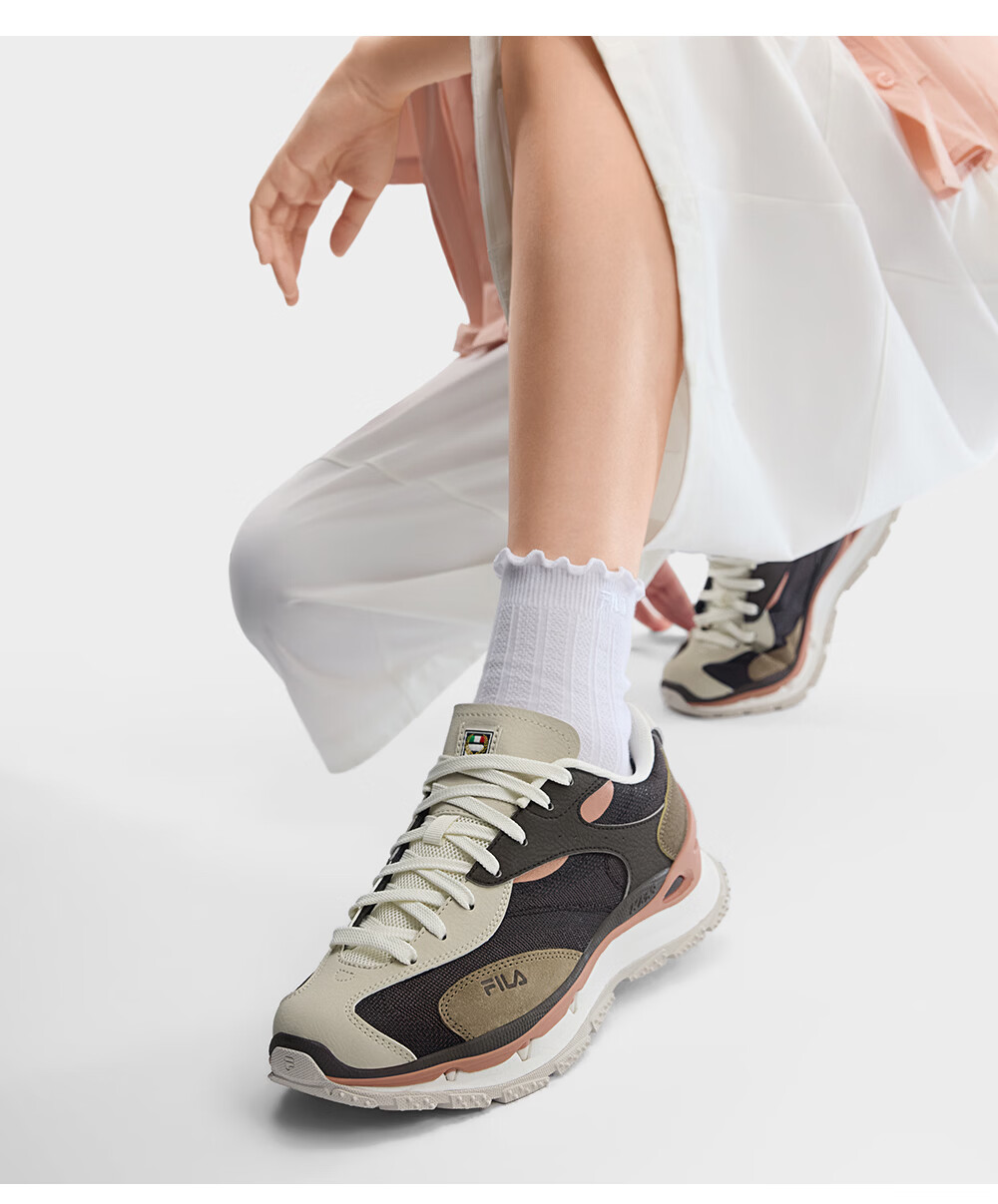 FILA KM3 Stackable Sneakers Women's Dad Shoes 2026 Autumn Thick Sole Casual Sports Shoes Yang Mi Edition 7