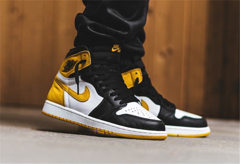 nike耐克air jordan 1 aj1 男鞋六冠王高帮时尚休闲篮球鞋555088-135