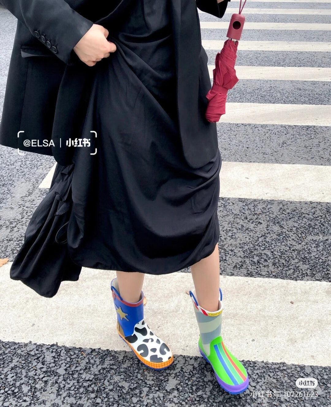 女款水鞋网红小红书ins风橡胶雨鞋儿童防滑卡通鸳鸯巴斯光年雨靴 藏青