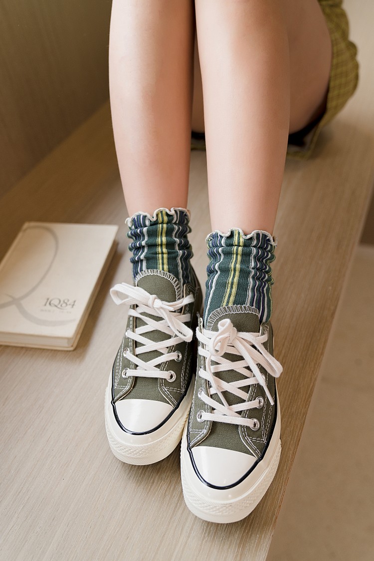 俞兆林新款日系花苞竖条纹中筒袜堆堆袜运动袜木耳花边公主袜ins潮袜