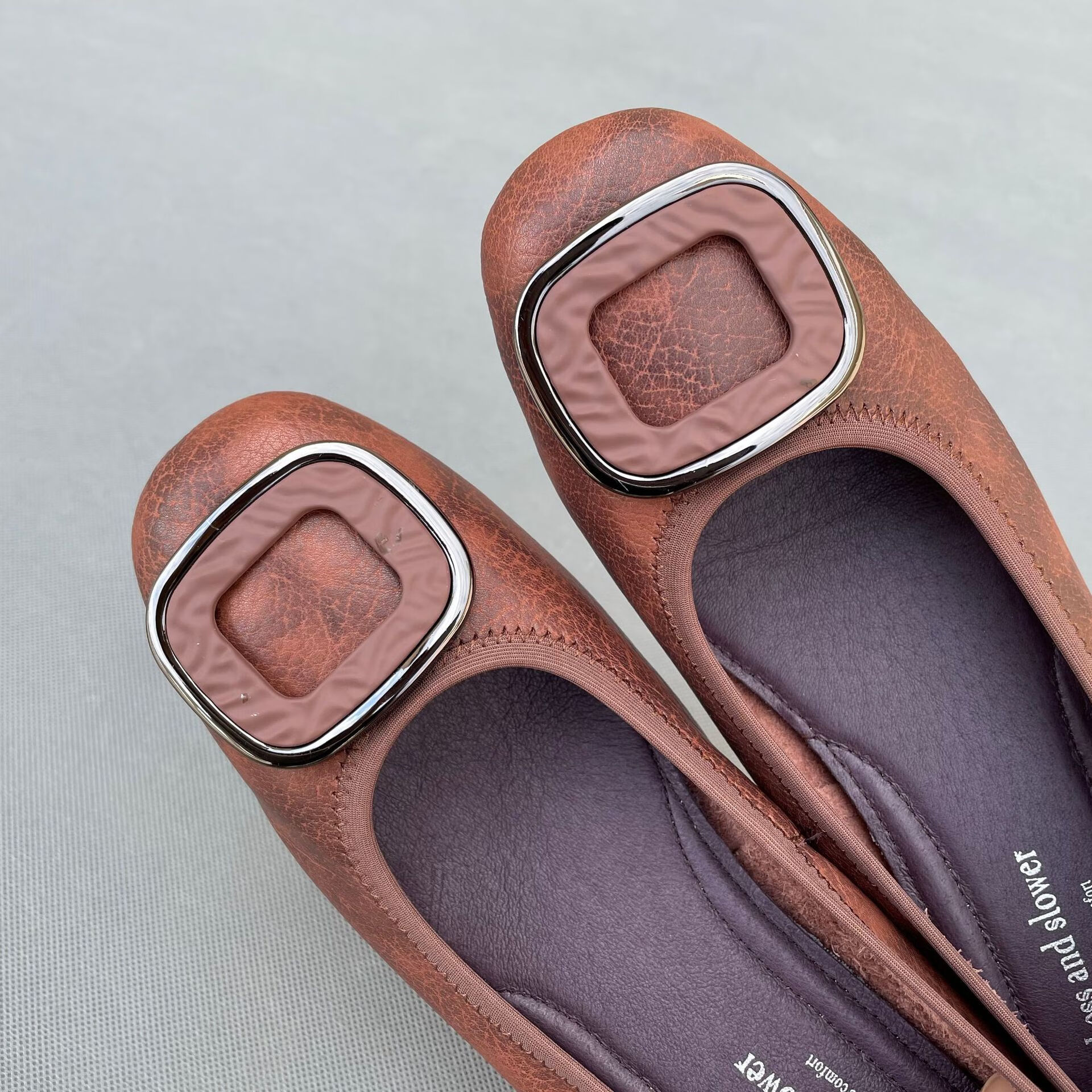 大码女鞋40-43宽胖脚特大低跟牛皮浅口女单鞋四季鞋 好穿 有4243大码