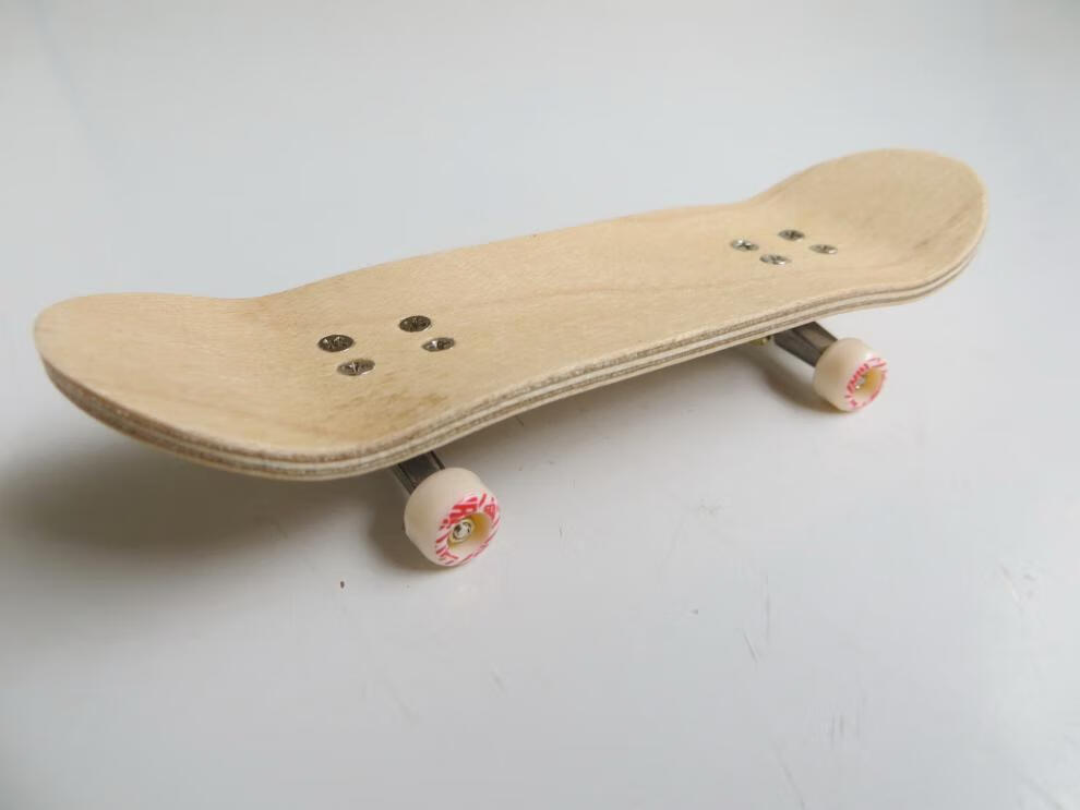 骊象*手指滑板 枫木滑板 掌上玩具 图案轮金属桥 竞技滑板车双翘板