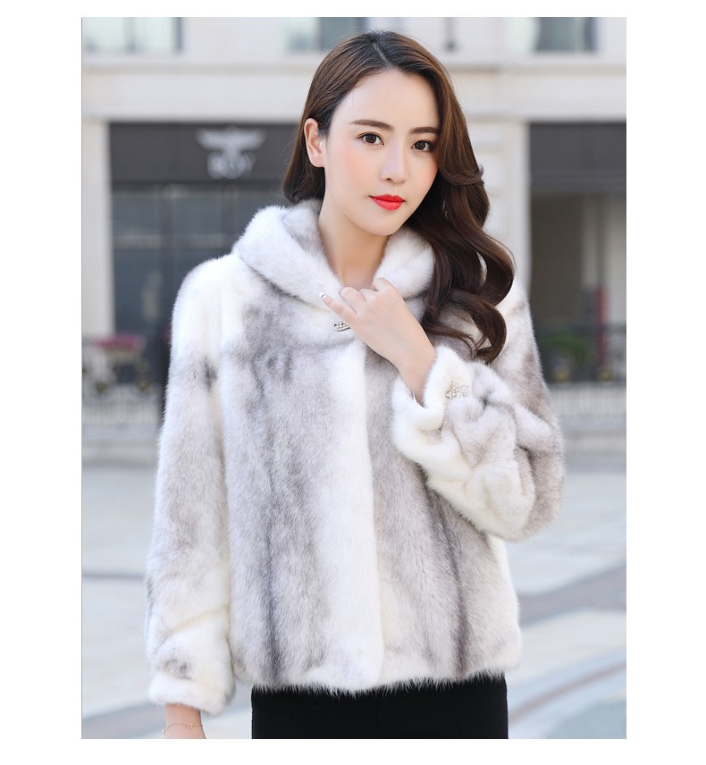2021新款十字貂貂皮大衣女整貂短款带帽进口水貂皮草外套海宁裘皮