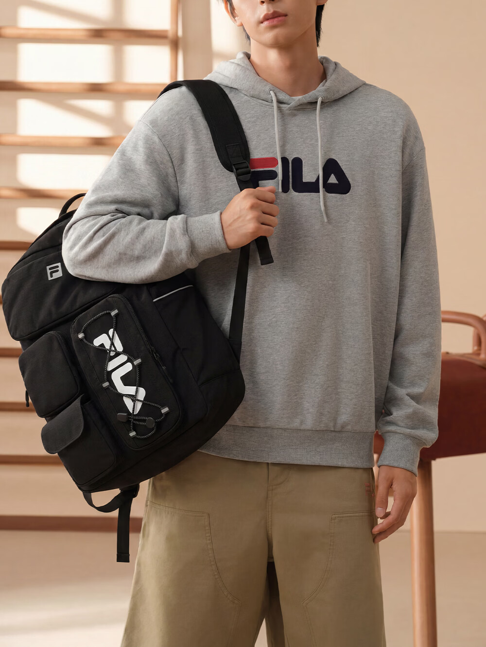 FILA Yi Yangqianxi Men's Multi-Pocket Gym Sports Daily Backpack Laptop School Bag 10