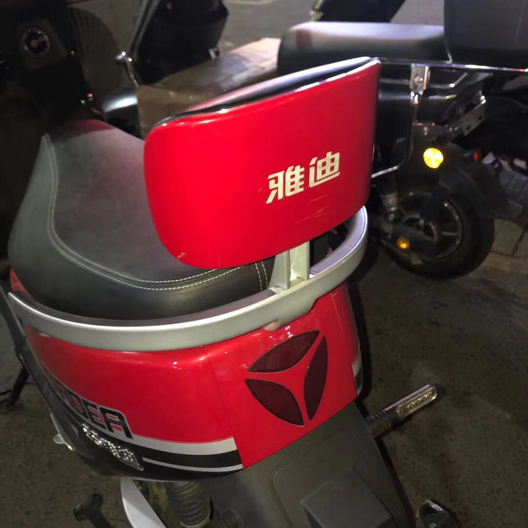 适用于雅迪t5冠能版配件m3/m5/m6/m8//g5电动车 电瓶车 后靠背 改装