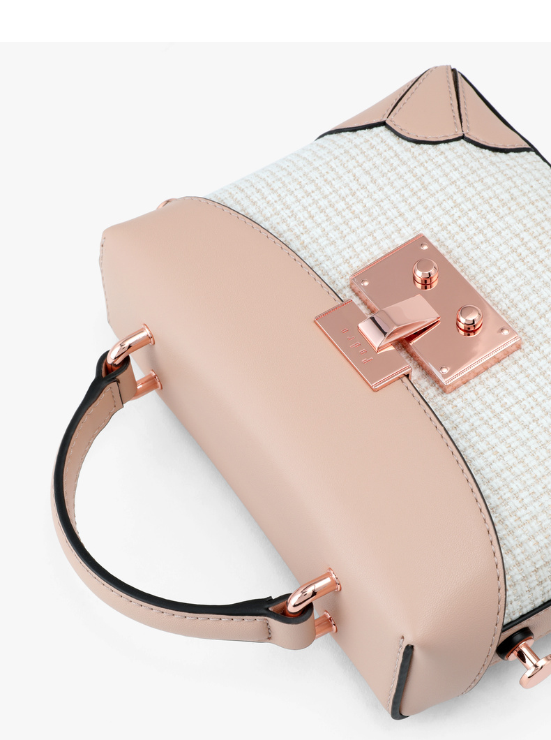 pedro女包pw2-76390018女士复古花瓣装饰材质拼接单肩包休闲包手提包