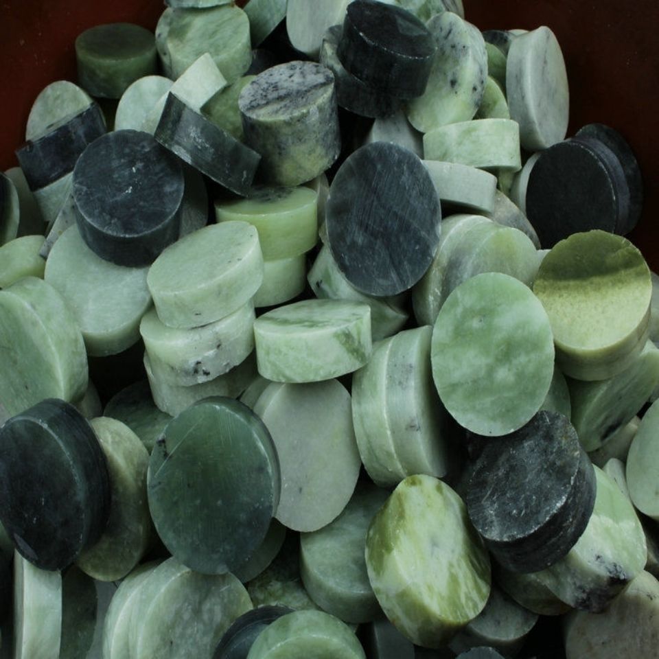 岫玉原料 10件岫玉手镯芯镇纸玉石镯芯原石籽料毛料镯心可雕刻玉器