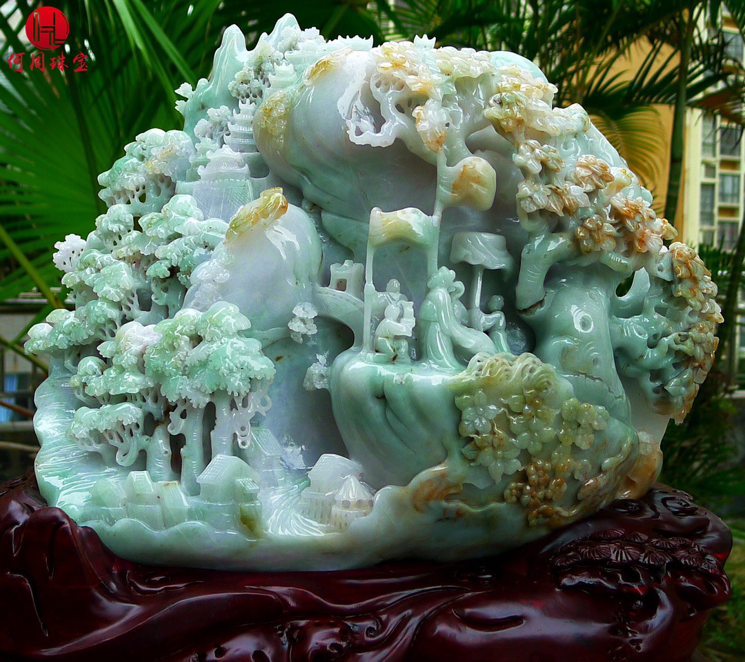 何周珠宝 缅甸a货玉石翡翠 老坑三彩黄加绿山水摆件 附带鉴定证书 25.