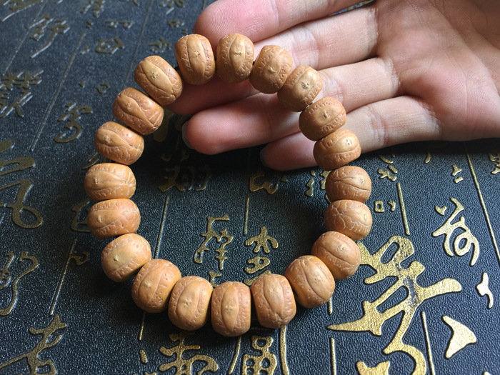 香港言和专柜精品正宗尼泊尔藏式凤眼菩提子高密度红皮黄皮佛珠男女