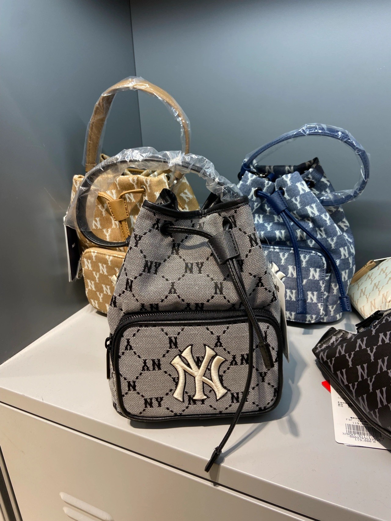 2022新款韩国mlb水桶包女复古休闲手提包拎包ny满标老花斜挎包单肩包