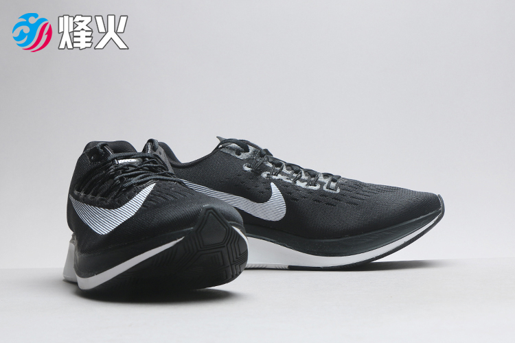 烽火体育 nike zoom fly 耐克 男子运动缓震马拉松跑步鞋 880848 001