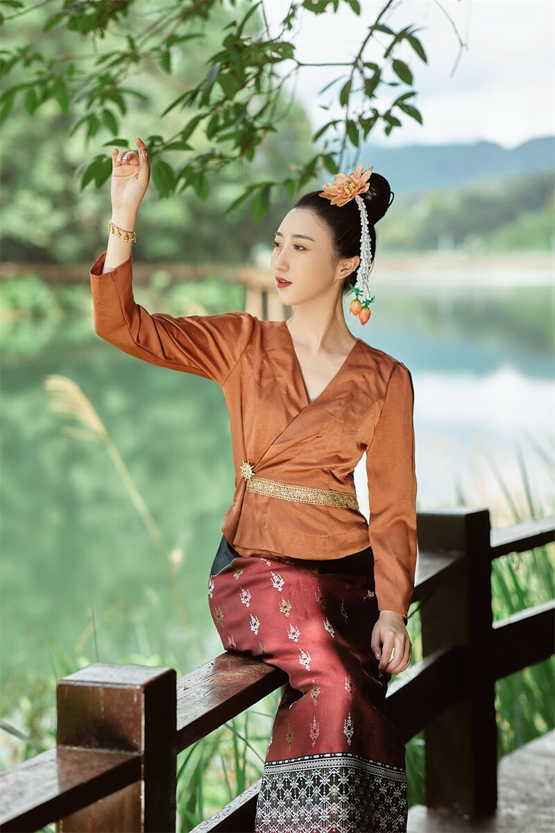 沙芭利 西双版纳云南少数民族服饰品质傣装 泡茶服工作服款式当季新品