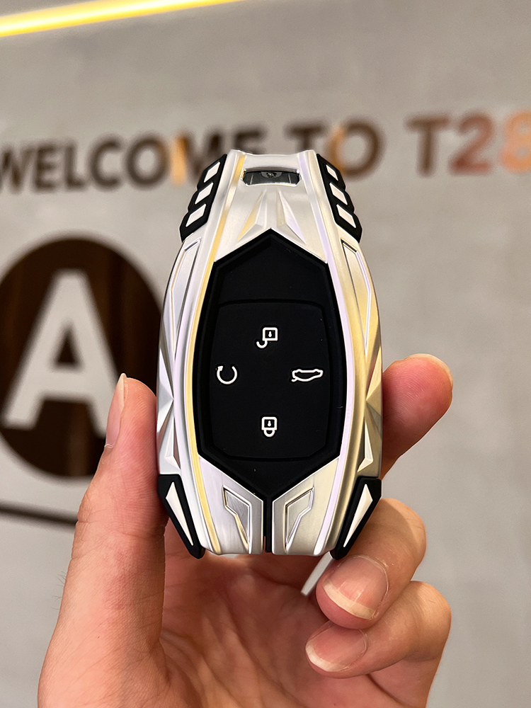 适用于传祺影豹钥匙套专用品2022款广汽传祺gs8新传奇车改装套件钥匙