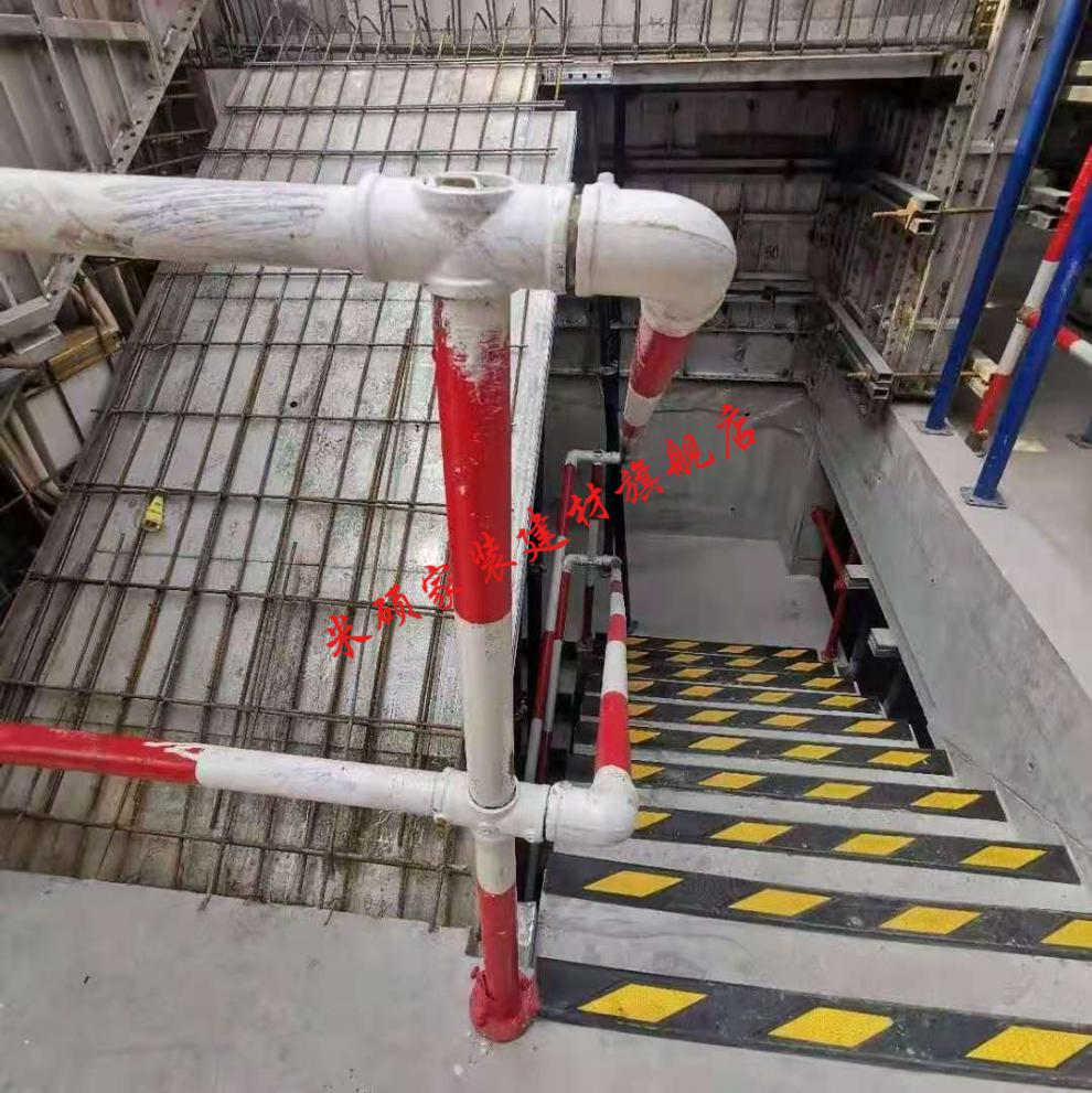 定制建筑工地定型化临边防护连接件 铸铁钢管连接件 楼梯扶手配件 圆