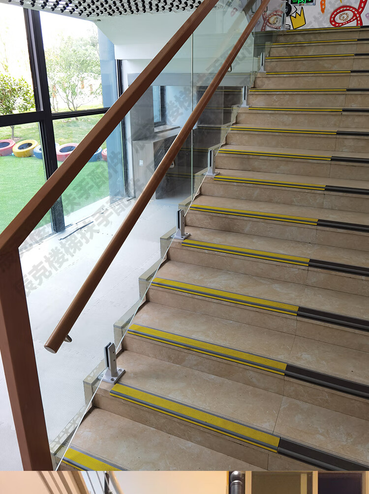 楼梯扶手高分子pvc家用木纹靠墙塑木栏杆幼儿园马蹄形圆形护栏【图片