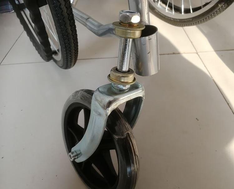 凯之讯轮椅配件前轮前叉轴承轮椅车轮子前小轮转向立轴带沿碗型压力