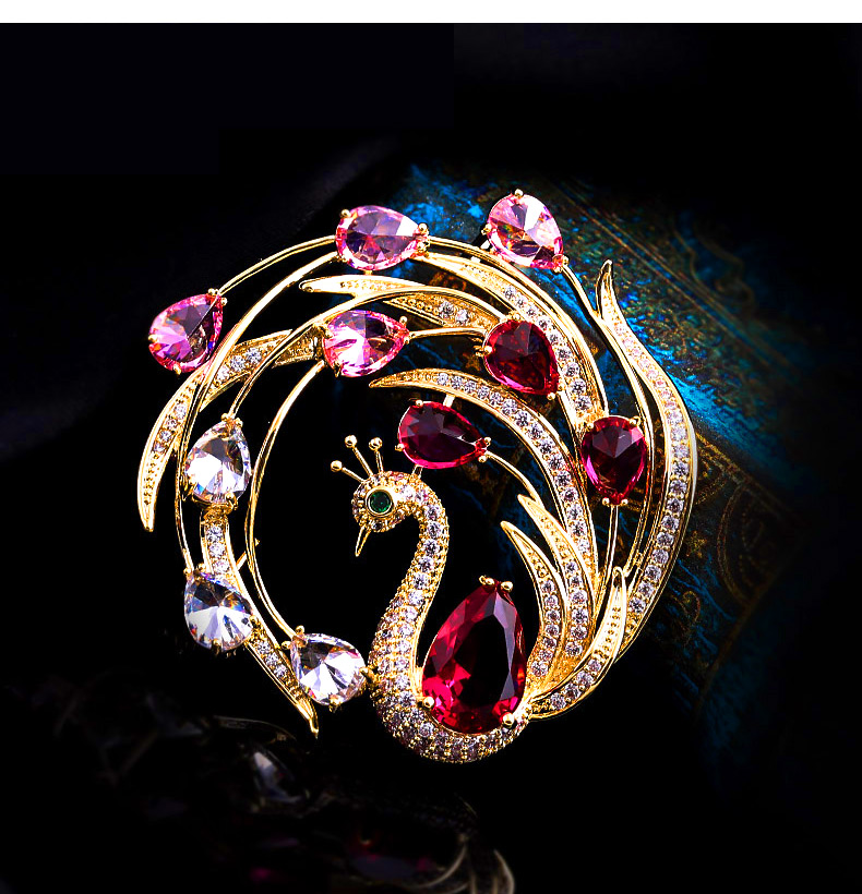 溪润日韩新款凤凰胸针女仿水晶孔雀羽毛胸花个性百搭水滴饰品丝巾扣