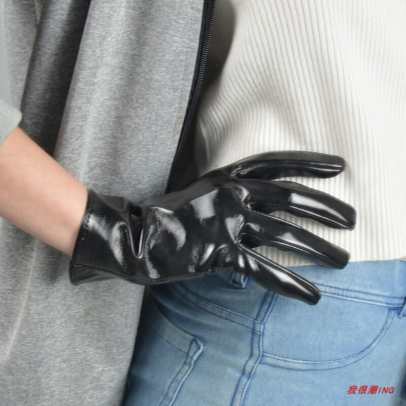 妾纪新品婚纱手套长款冬季70cm过肘超长款漆皮手套女亮黑仿pu保暖表演