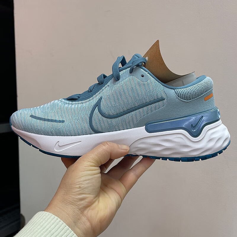 40c6091a478e012f.jpg