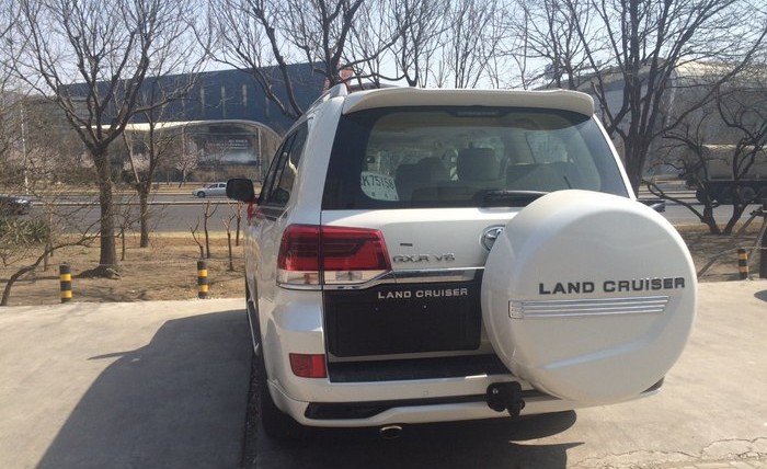 霸道兰德酷路泽vxr v8 5.7车标 陆巡v6尾门标志排量标志原车款贴 v8