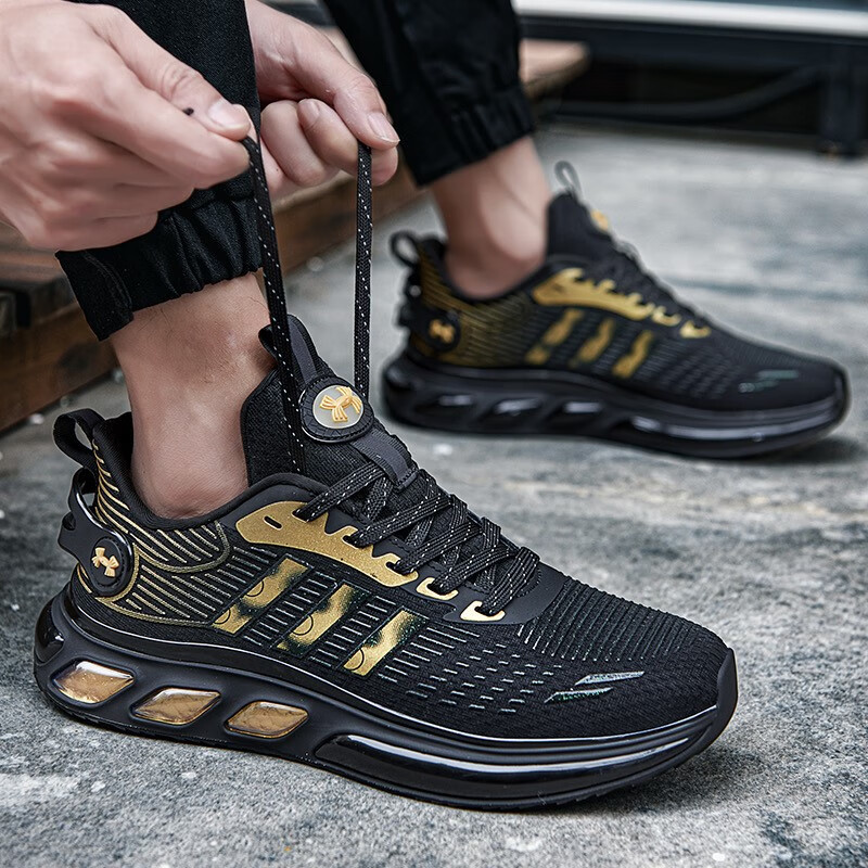 安德玛领跑运动男鞋网面防滑休闲鞋2022新款青年气垫跑步鞋 黑色 43