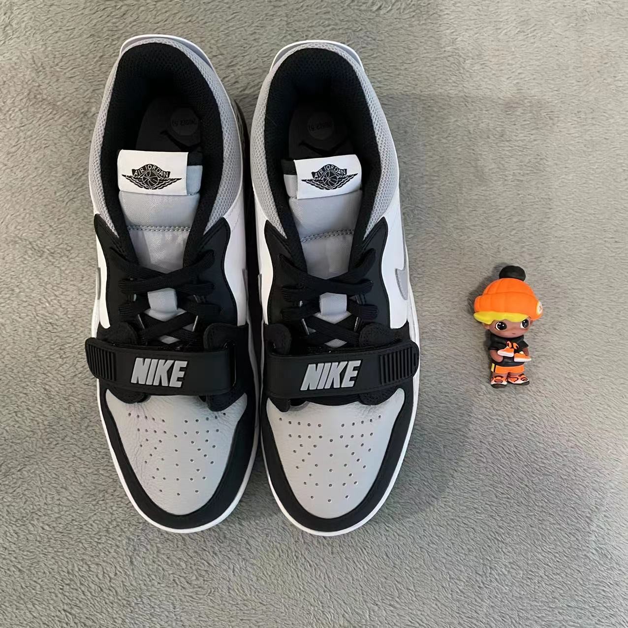 nike耐克airlegacyaj312烟灰灰白黑篮球鞋cd7069105cd7069116