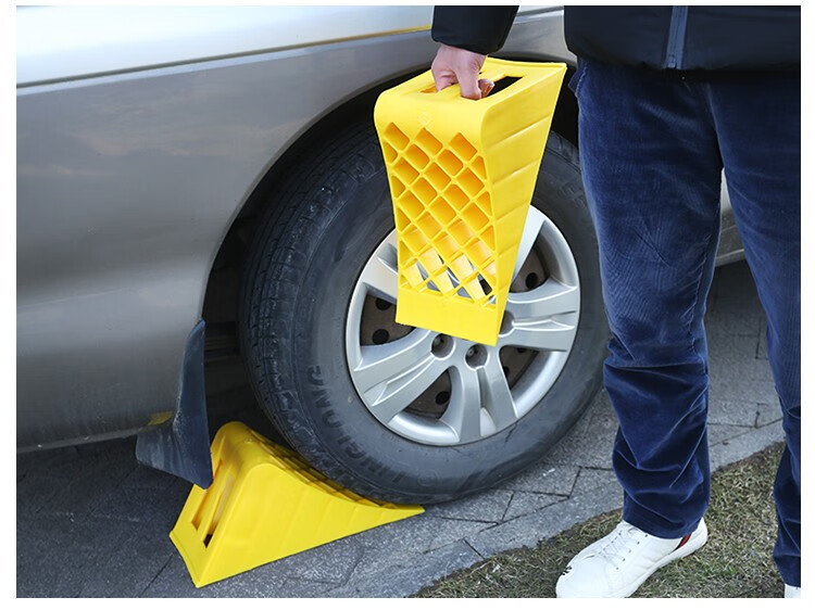 大货车安全垫板便携式三角木橡胶止滑器后车轮止退防滑止步阻退器