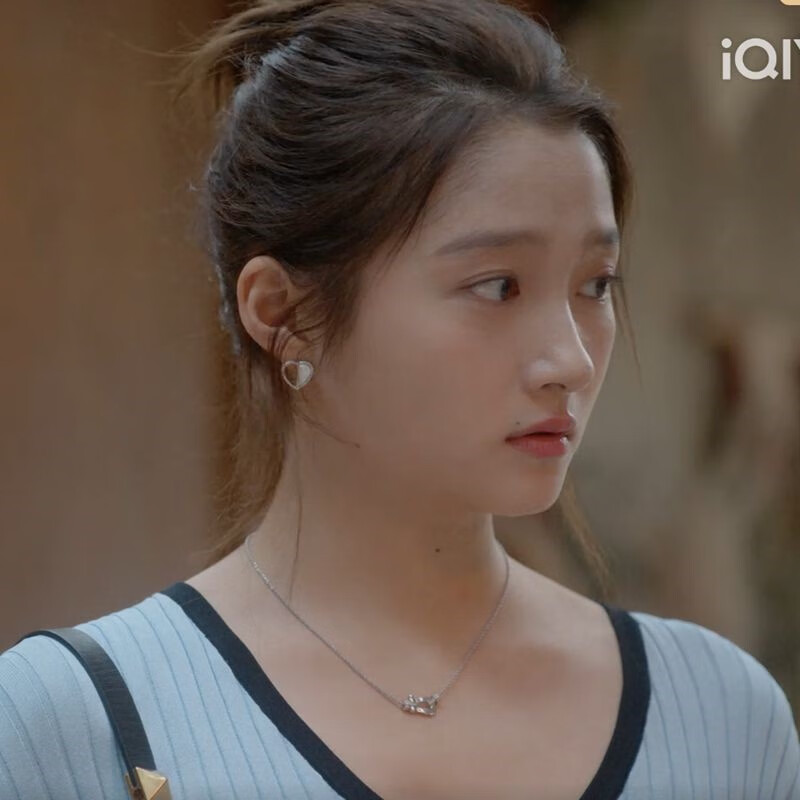 二十不惑2同款项链 二十不惑2关晓彤梁爽同款项链精致马蹄镶钻锁骨链