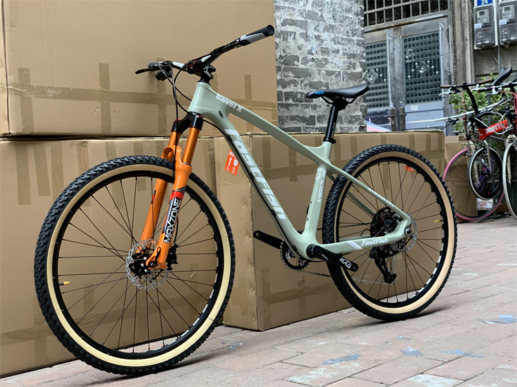 5寸fastfish碳纤维12速爬坡版山地车气叉油刹轻量自行车 禧玛诺12速