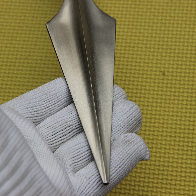 不锈钢枪头霸王枪武术赵云枪表演枪头红缨枪杆红缨枪 电镀表演枪头