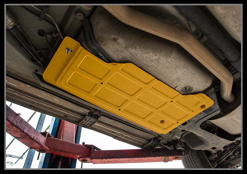 莱琥 适用于昂科威油箱防护板 油箱保护板防护罩底盘挡板 昂科威汽车